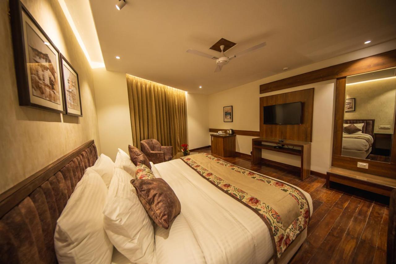 Justa Grand View Resort & Spa, Manali מראה חיצוני תמונה